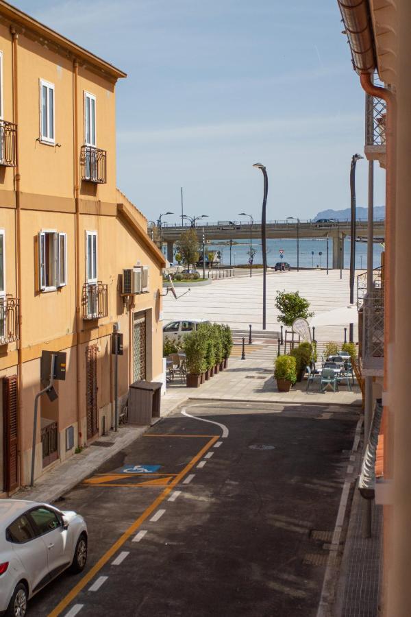 Waterfront Apartment Ольбия Экстерьер фото
